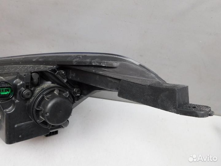 Фара правая Hyundai Creta