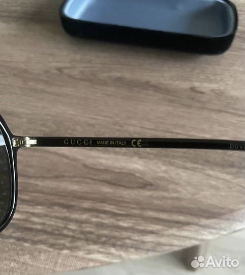 Солнцезащитные очки Gucci
