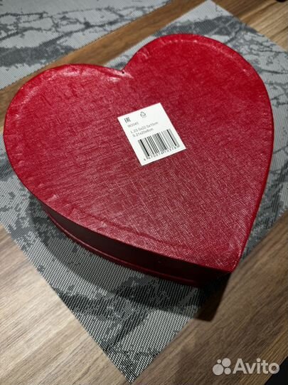 Коробка подарочная сердце