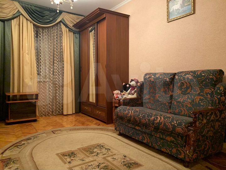 1-к. квартира, 32 м², 1/9 эт.