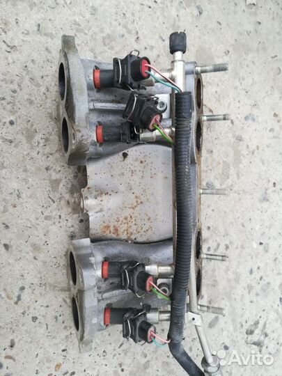 Рампа с форсунками 1.6 8кл Лада Гранта, Калина