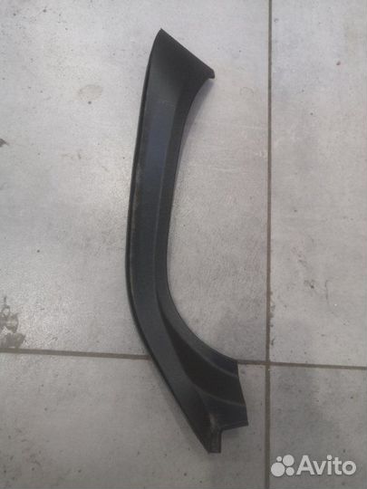 Накладка водостока задняя правая Toyota Camry V70