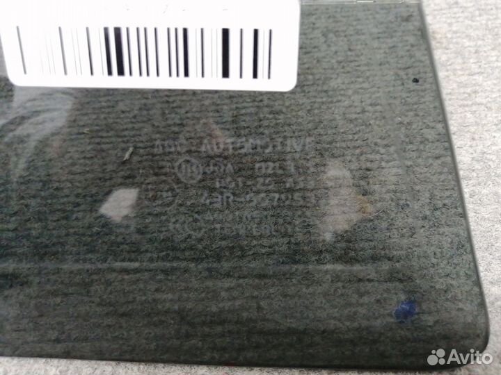 Стекло задней левой двери форточка 84556-65J20