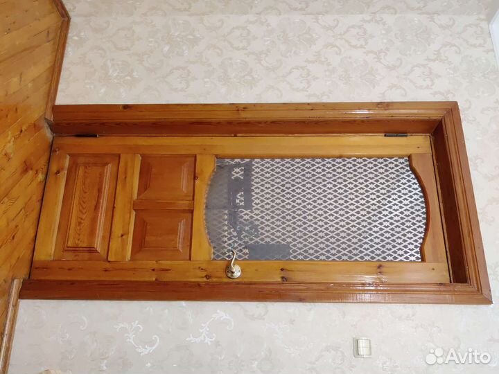 Двери межкомнатные из массива