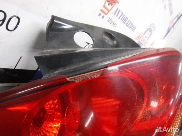 Фонарь задний левый Ssang Yong Actyon D20DTF 2011