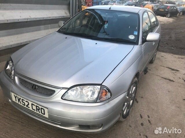 Разбор на запчасти Toyota Avensis 1