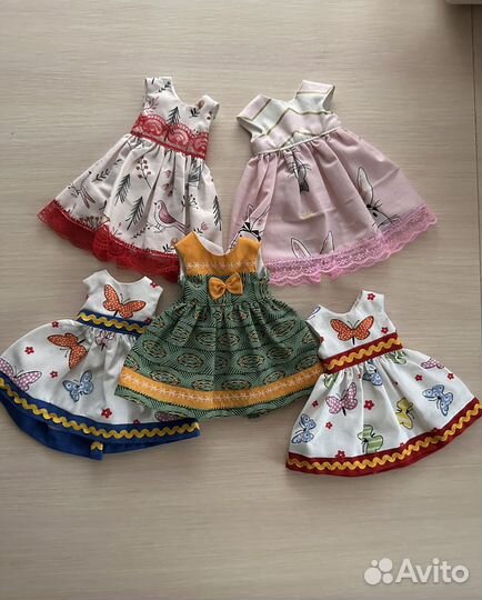 Платье для куклы Паола Рейна