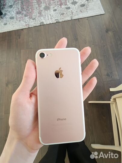 iPhone 7, 32 ГБ