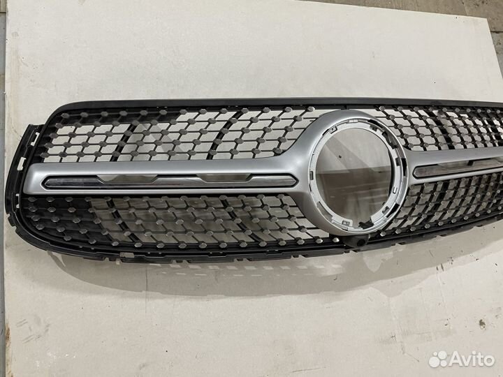 GLC C253 Coupe решетка радиатора