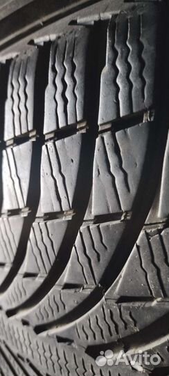 Michelin Latitude Alpin LA2 295/35 R21