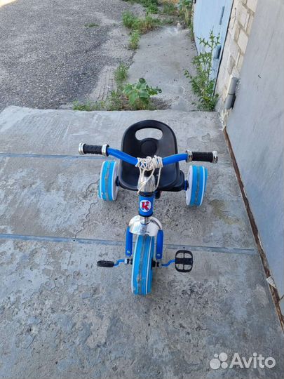 Детский трехколесный велосипед бу