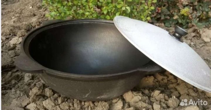Казан чугунный