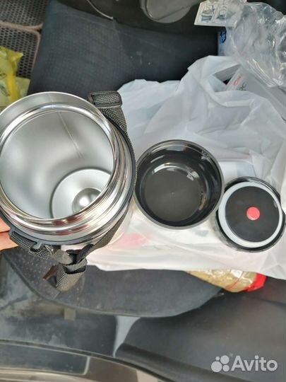 Термос с кружкой