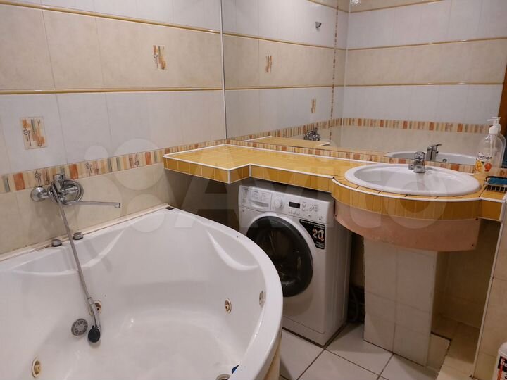 4-к. квартира, 72 м², 3/9 эт.