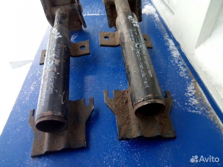 BMW 5 E34 - Кронштейн переднего бампера Б/У