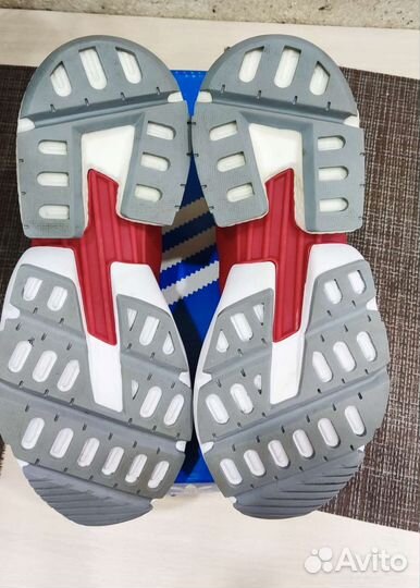 Кроссовки adidas PodS3.1