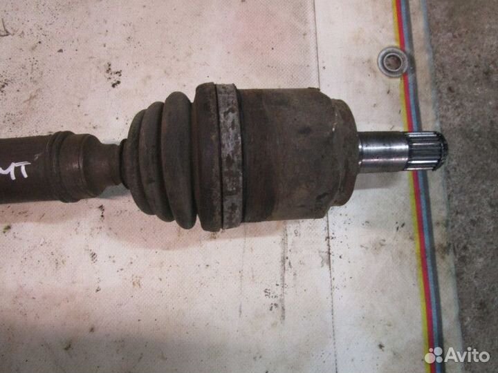 Полуось передняя правая ваз 2108 (21082215010)