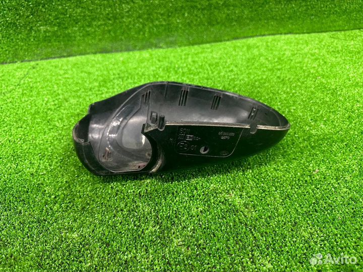 Накладка правого зеркало заднего вида peugeot 406