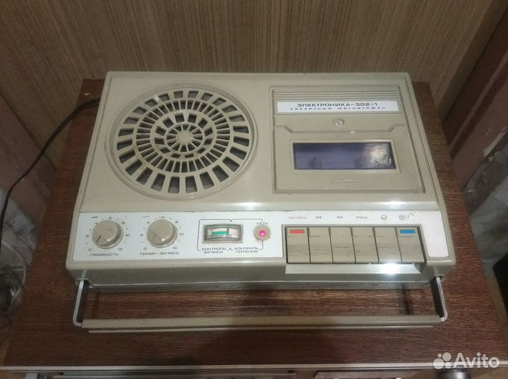 Кассетный магнитофон Электроника 302-1