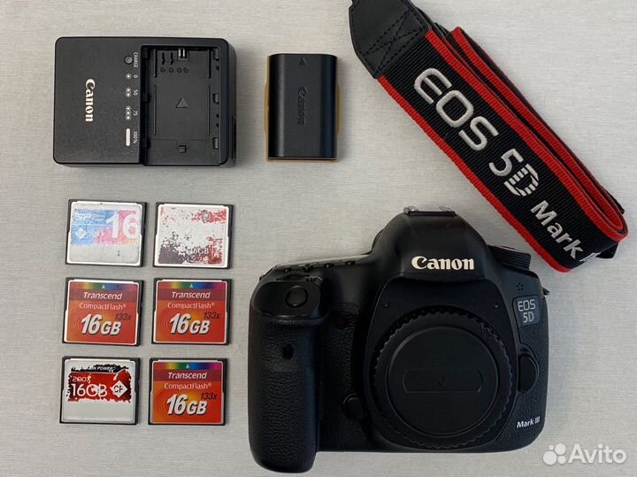 Зеркальный фотоаппарат canon 5d mark III