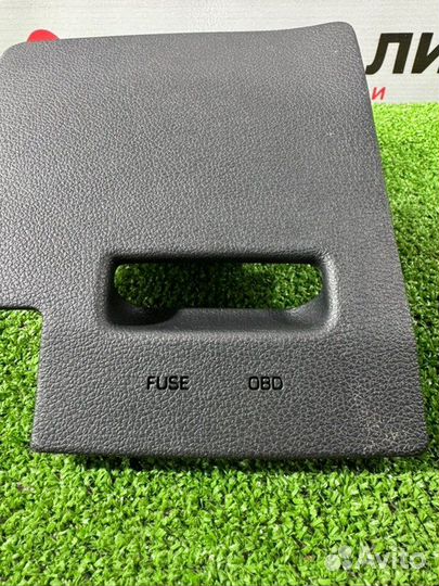 Крышка блока предохранителей Hyundai Solaris седан