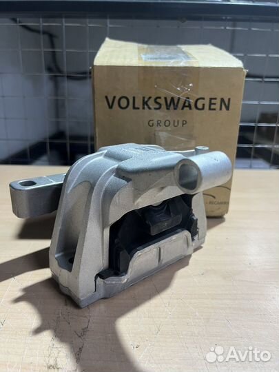 Подушка двигателя Vag 5n0199262k