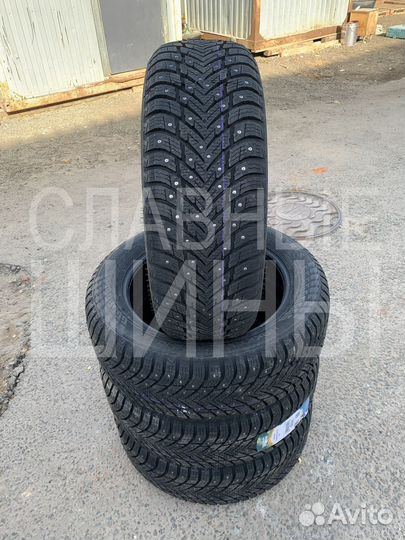 Nokian Tyres Hakkapeliitta 10p SUV 235/65 R18 110T