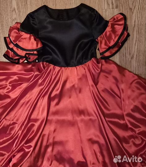 Платье для выступлений и рейтинговые для танцев