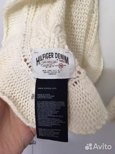 Длинный шарф от Tommy Hilfiger