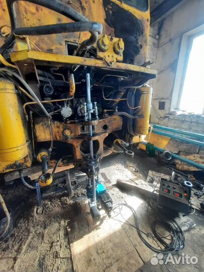 Ремонт отверстий стрелы, ковша под втулки,пальцы