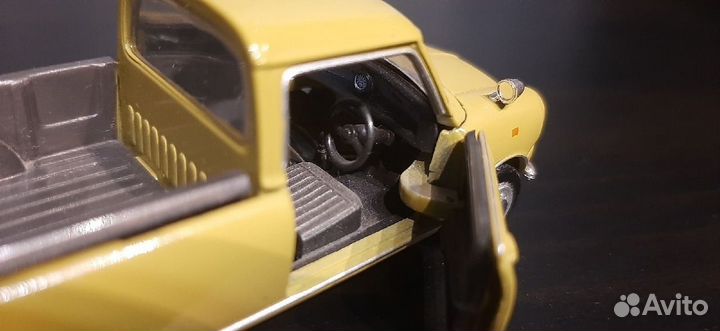 Austin Mini Pickup 1 43