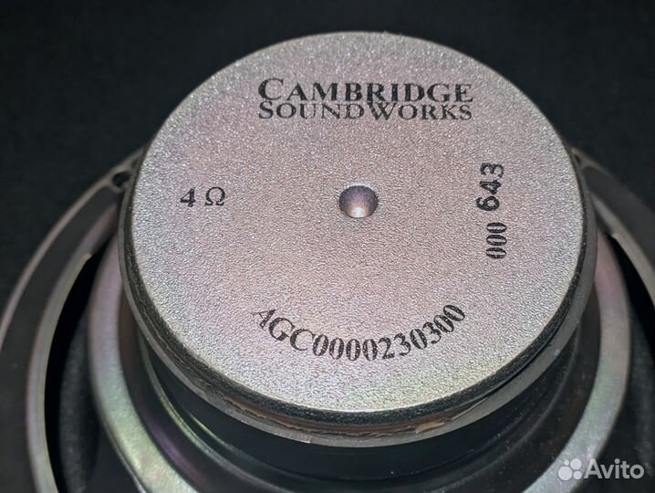 Бас от Creative Inspire