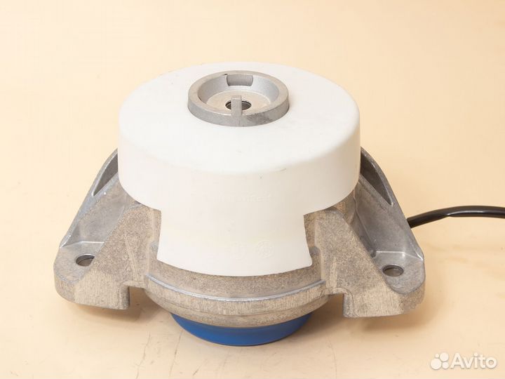 Подушка (Опора) двигателя R Mercedes-Benz S-class