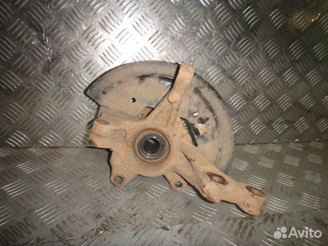 Кулак поворотный Logan (14) / Sandero (14) пер L в