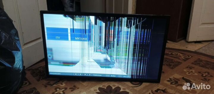 Телевизор SMART tv на запчасти