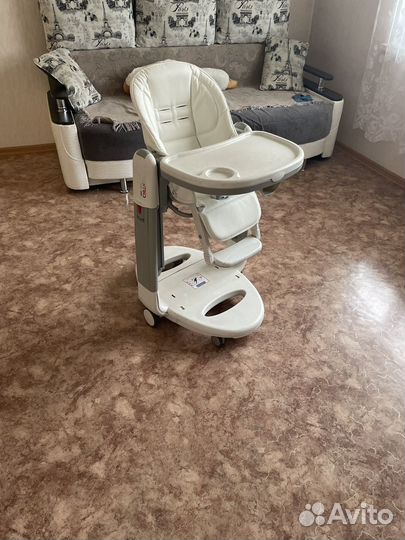 Стульчик для кормления Peg Perego Tatamia