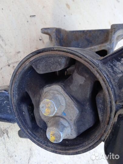 Подушка двигателя Hyundai Solaris G4FC 2013