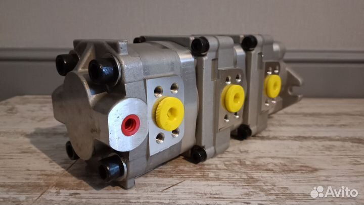 Насос гидравлический для Komatsu PC07 Владивосток