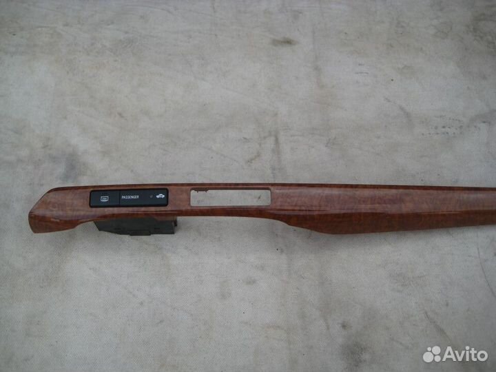 Накладка Toйота авенсис 250