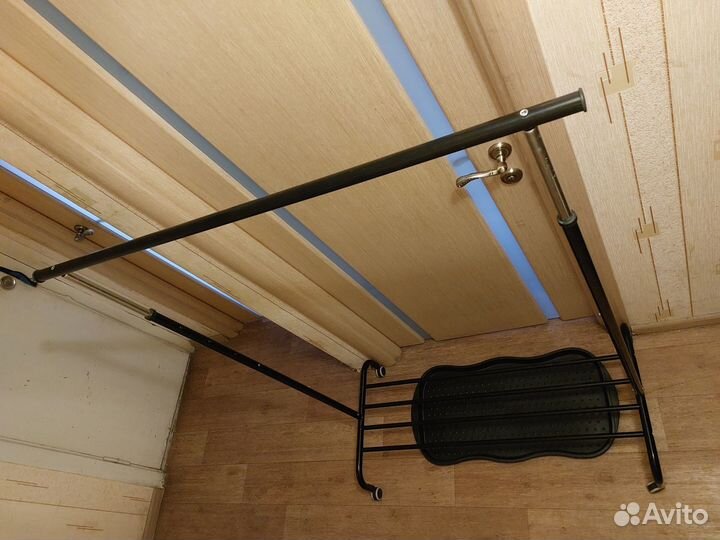 Вешалки Икеа Ригга черная и белая +лоток для обуви