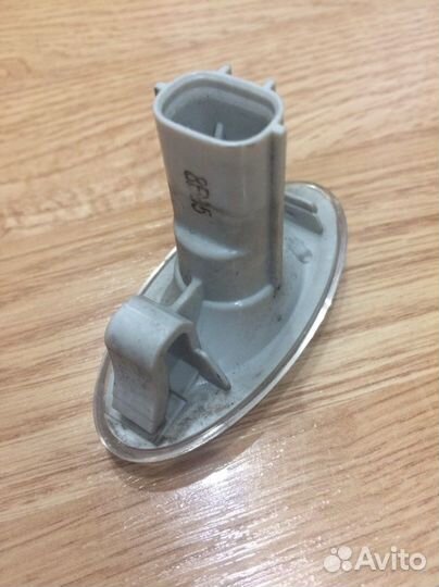 Поворотник в крыле передний Subaru Forester SH5