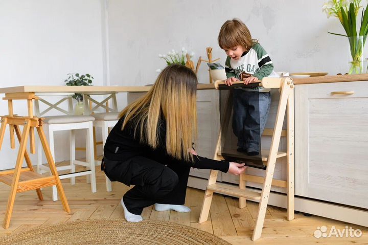 Складная башня помощника с защитой