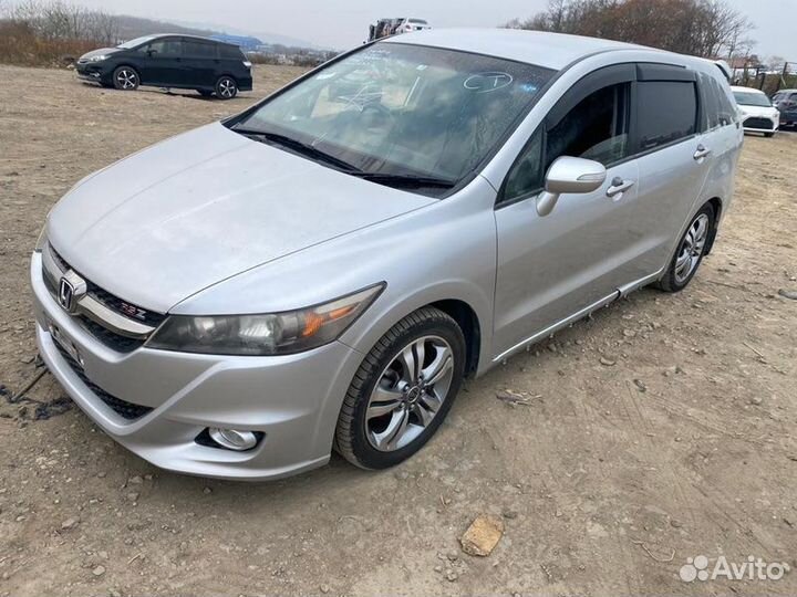 Дефлектор радиатора Honda Stream RN6 R18A 2011