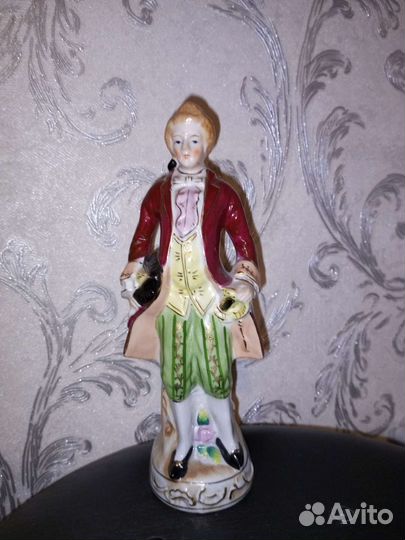 Статуэтка фарфоровая Европа