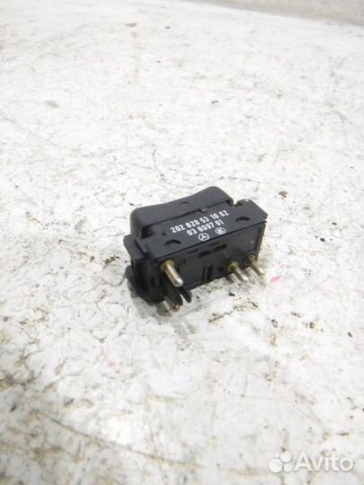 Кнопка стеклоподъемника