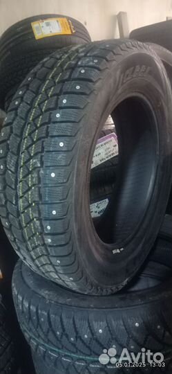 Viatti Brina Nordico V-522 215/60 R16 95T