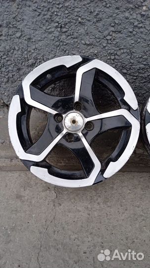 Литые диски на прицел R14