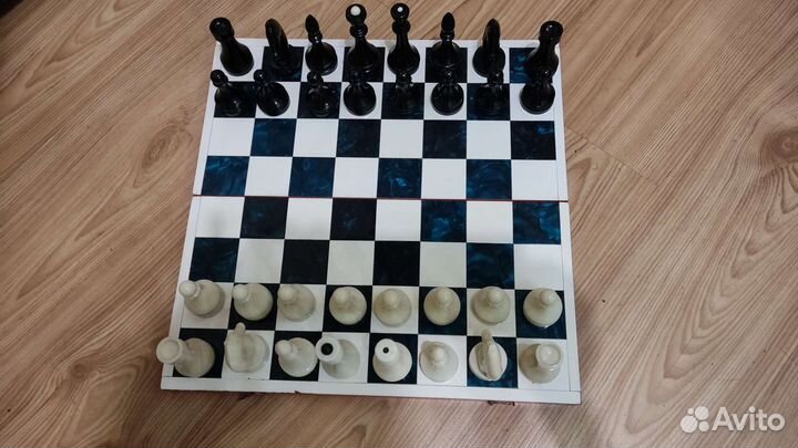 Шахматы СССР карболитовые 1969, доска фигурки