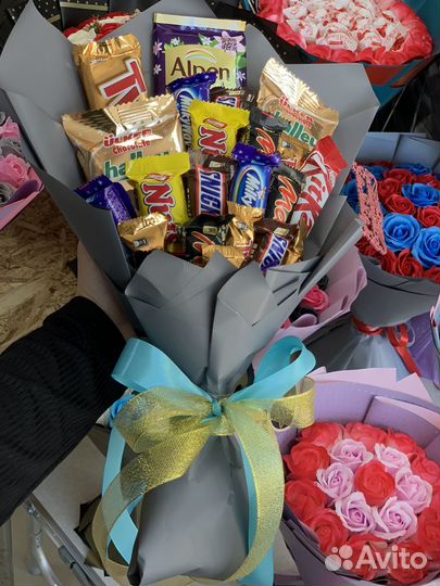 Сладкие букеты из конфет