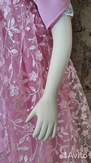 Кукла фарфоровая коллекционная большая